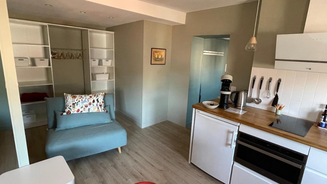 Au Coeur Du Vieux Toulon Au Calme Appartement Renove Climatise Confortable Etage Eleve Avec Ascenseur Proche Parking Et Toutes Commodites Екстериор снимка