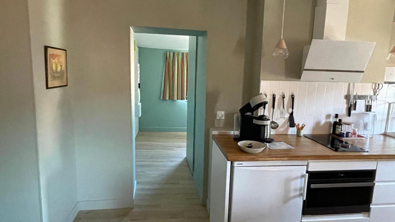 Au Coeur Du Vieux Toulon Au Calme Appartement Renove Climatise Confortable Etage Eleve Avec Ascenseur Proche Parking Et Toutes Commodites Екстериор снимка